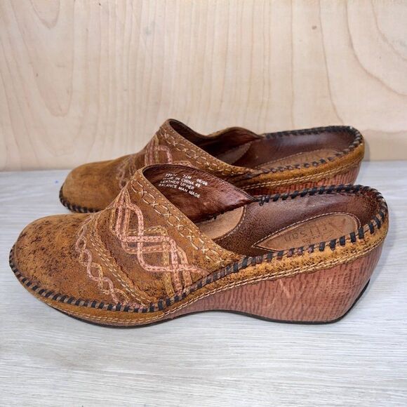 Clarks Artisan Stitched Driving Mule Clogs Brown Leather 72932 Women's 7.5 - Picture 2 of 11